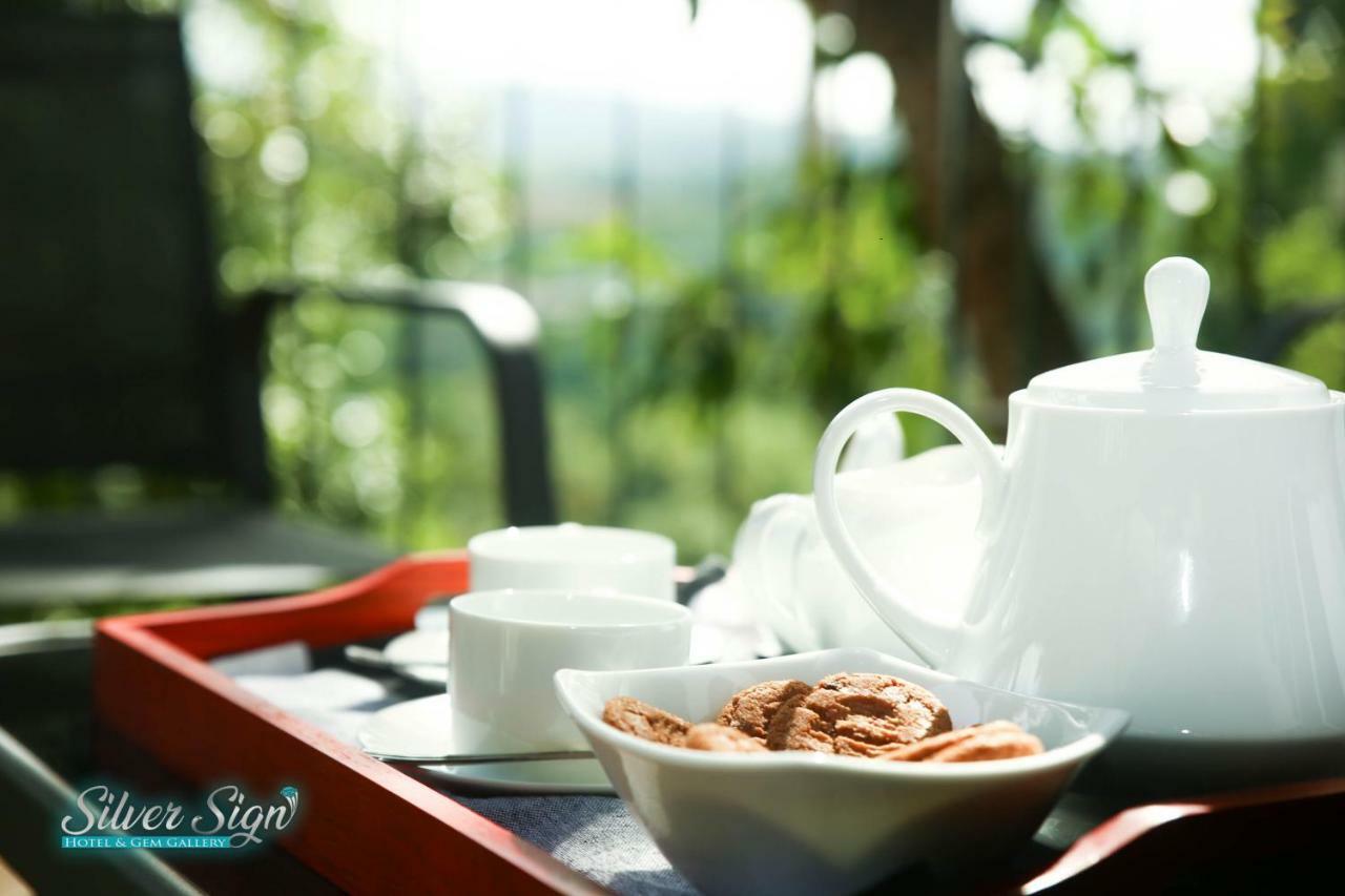 Silver Sign Hotel Katugastota ภายนอก รูปภาพ